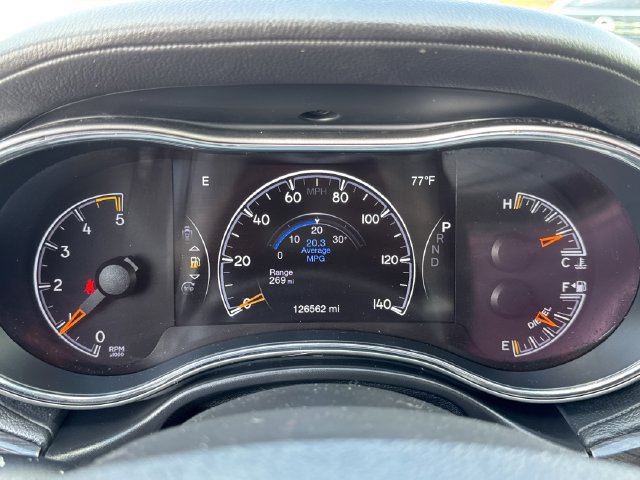 Used 2018 Jeep Grand Cherokee Overland AWD/4WD image 34