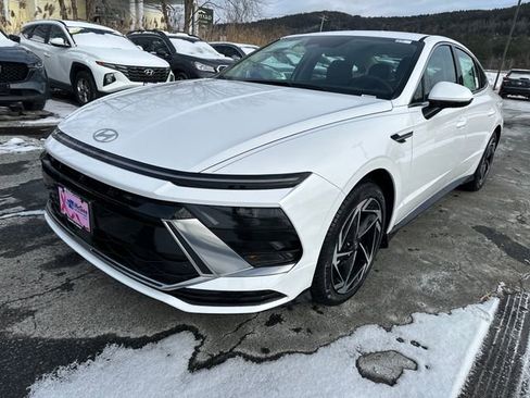 New 2026 Hyundai Sonata SEL FWD image 1
