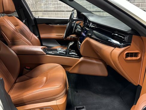 Used 2022 Maserati Quattroporte Modena Q4 image 33