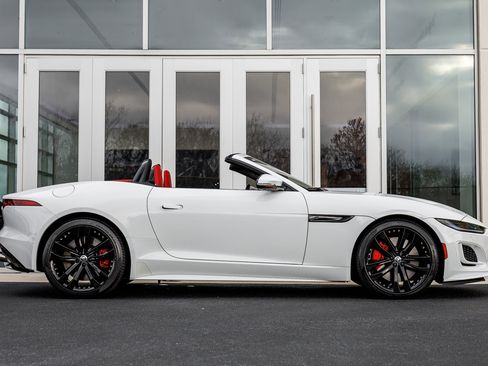 Used 2024 Jaguar F-TYPE R-Dynamic image 18