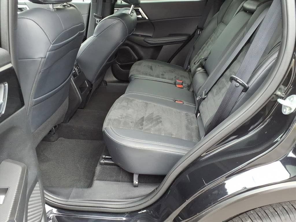 Used 2024 Mitsubishi Outlander SE AWD/4WD image 16