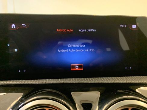 Used 2023 Mercedes-Benz CLA 250 4MATIC image 35