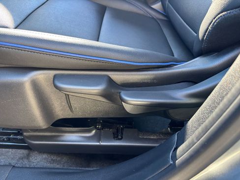 Used 2025 Buick Envista Sport Touring image 23