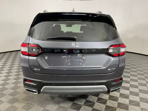 Used 2025 Honda Pilot Elite image 5