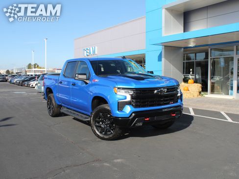 New 2026 Chevrolet Silverado 1500 LT Trail Boss w/ Convenience Package II image 2