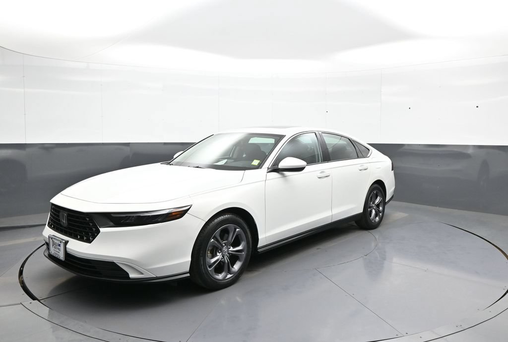 Certified 2023 Honda Accord EX image 1
