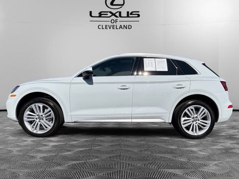 Used 2019 Audi Q5 2.0T Premium Plus w/ Premium Plus Package AWD/4WD image 3