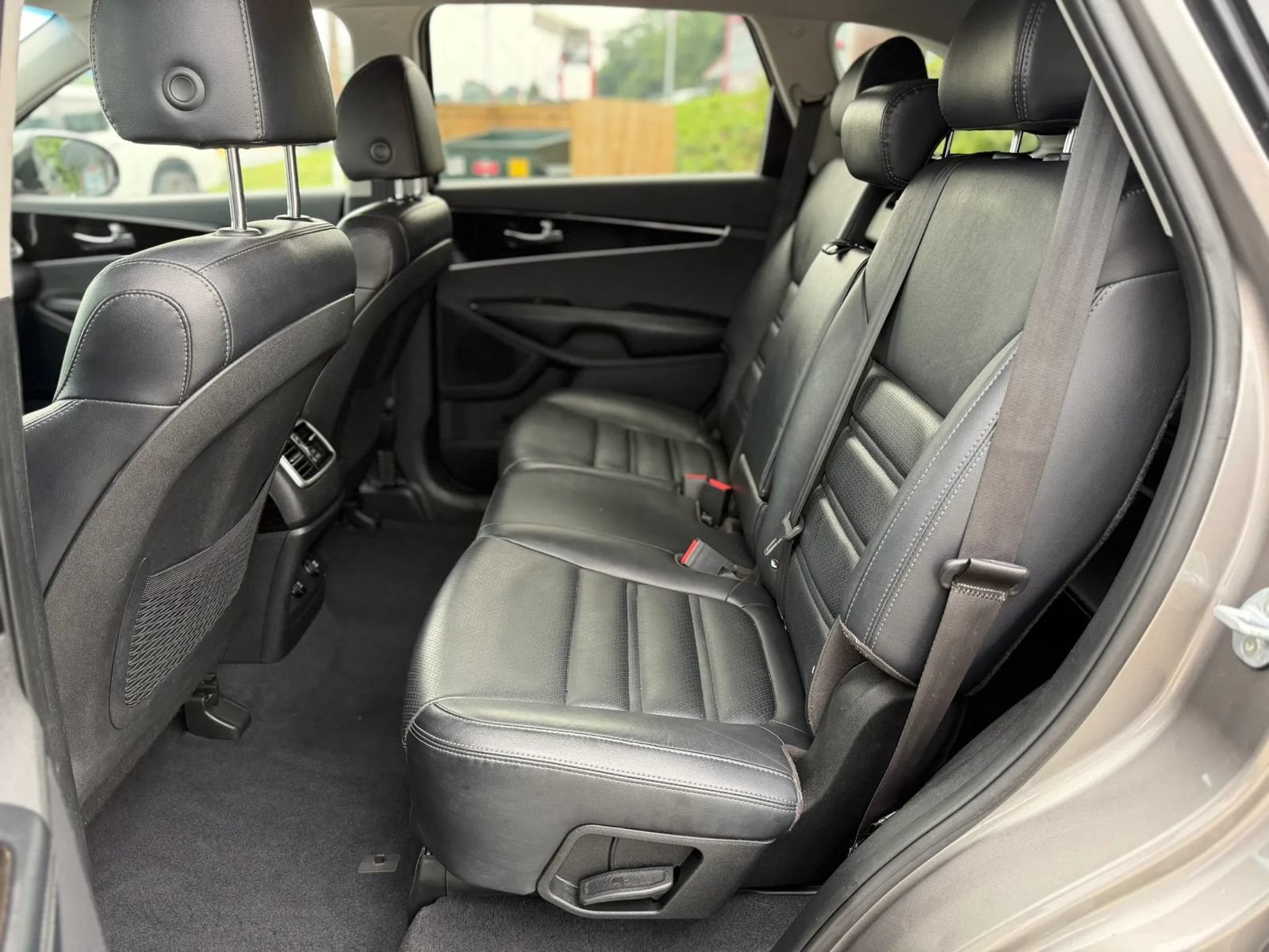 Used 2019 Kia Sorento EX AWD/4WD image 10