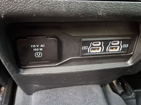Certified 2023 Jeep Grand Cherokee L Limited AWD/4WD image 11