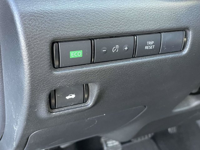 Used 2025 Nissan Sentra S FWD image 18