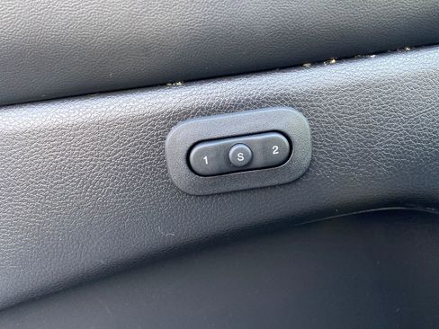 Used 2021 Jeep Grand Cherokee Limited image 15