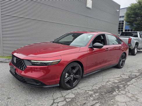 Used 2024 Honda Accord Sport image 7