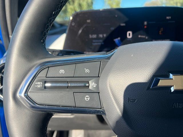 Used 2024 Chevrolet Equinox EV LT w/ Active Safety Package 3 AWD/4WD image 16