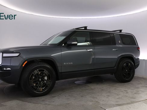 Used 2024 Rivian R1S Adventure AWD/4WD image 18