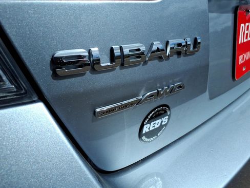 Used 2014 Subaru Legacy 2.5i Premium w/ Moonroof Package AWD/4WD image 4