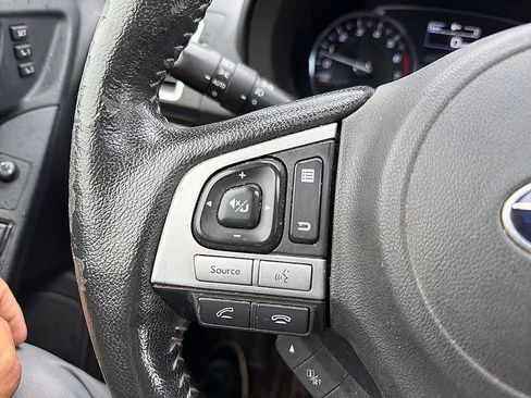 Used 2018 Subaru Forester 2.5i Touring AWD/4WD image 23
