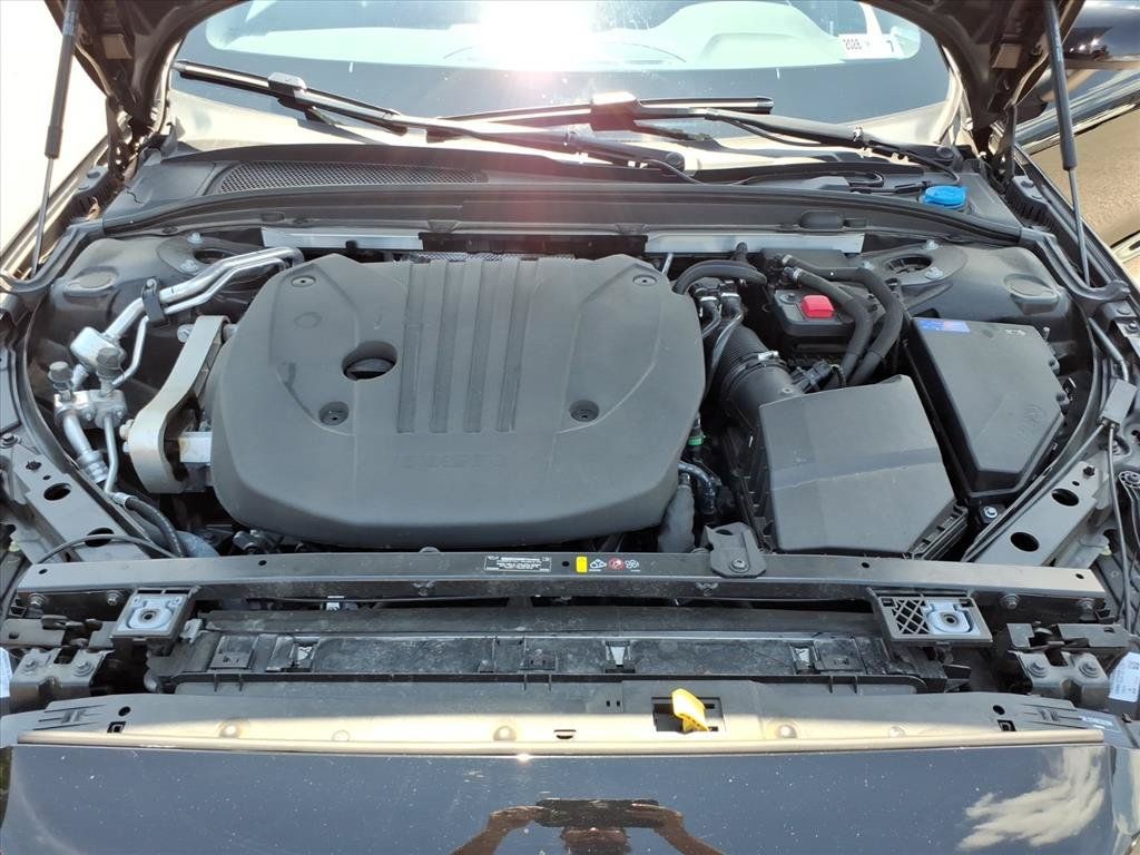 Certified 2024 Volvo S60 B5 Plus w/ Climate Package AWD/4WD image 10