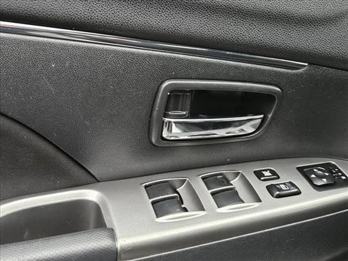 Used 2019 Mitsubishi Outlander Sport ES FWD image 27
