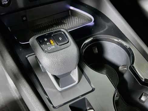 Used 2025 Nissan Rogue SL w/ SL Premium Package FWD image 24