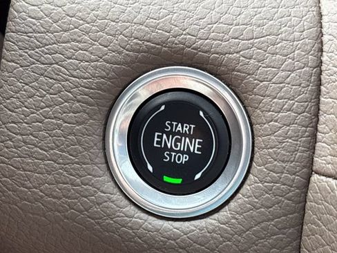 Used 2021 GMC Yukon Denali w/ Denali Premium Package AWD/4WD image 37