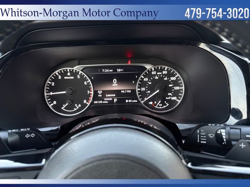 Used 2022 Nissan Pathfinder SV image 18