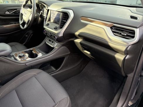 Used 2023 GMC Acadia SLE w/ Driver Convenience Package image 24