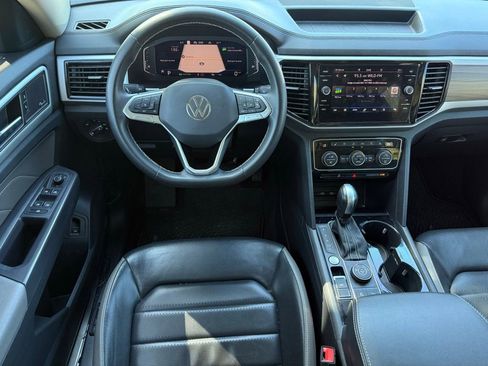 Used 2021 Volkswagen Atlas SEL Premium image 10