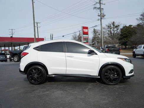 Used 2022 Honda HR-V Sport image 3