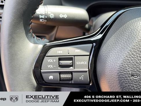 Used 2024 Honda HR-V Sport image 11