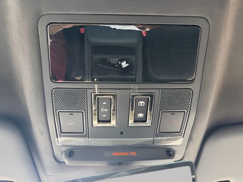 Certified 2026 Land Rover Defender 110 OCTA AWD/4WD image 40