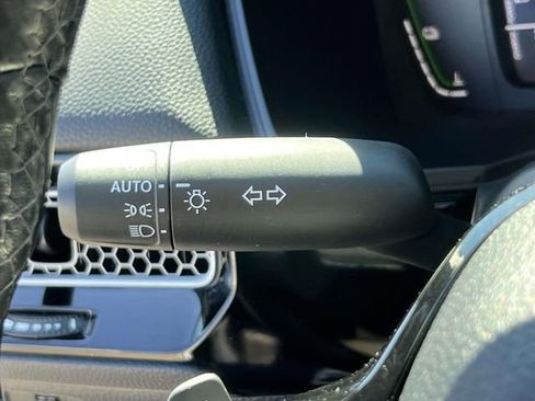 Used 2025 Honda Civic Sport image 25