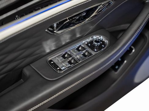 Used 2023 Bentley Flying Spur W12 image 67