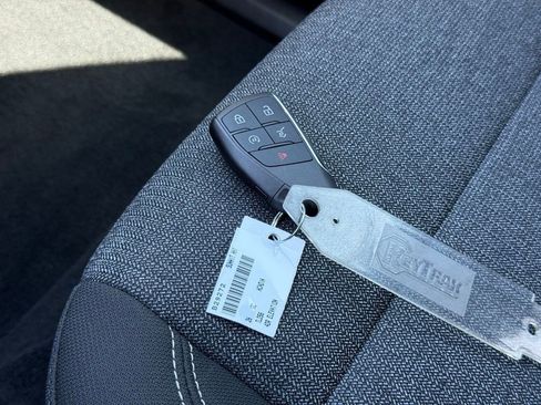 New 2026 GMC Acadia Elevation image 33