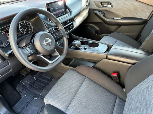 Used 2023 Nissan Rogue SV FWD image 9