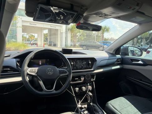 Used 2023 Volkswagen Taos SE FWD image 13