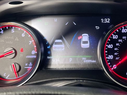 Used 2020 Toyota Camry XSE FWD image 18