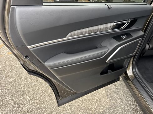 Used 2024 Kia Telluride EX image 21