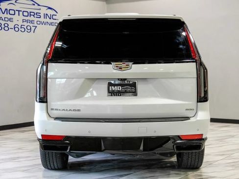 Used 2021 Cadillac Escalade ESV Sport w/ Heavy-Duty Trailer Package AWD/4WD image 12