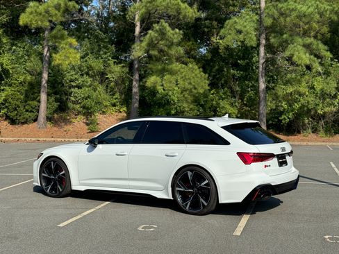 Used 2022 Audi RS 6 w/ Executive Package AWD/4WD image 7
