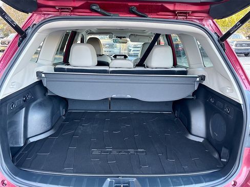 Used 2021 Subaru Forester Limited image 27