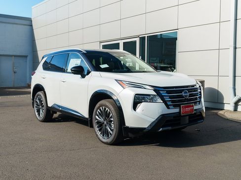 New 2026 Nissan Rogue Platinum w/ Tech Package image 27