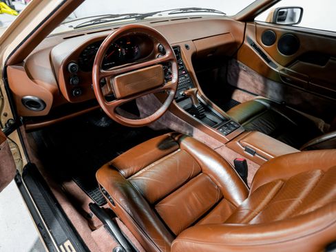 Used 1987 Porsche 928 S4 image 10