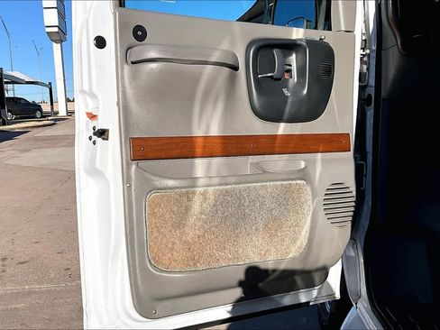 Used 1998 Chevrolet Express 1500 YF7 image 21