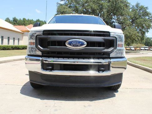 Used 2022 Ford F250 XL w/ Power Equipment Group AWD/4WD image 7