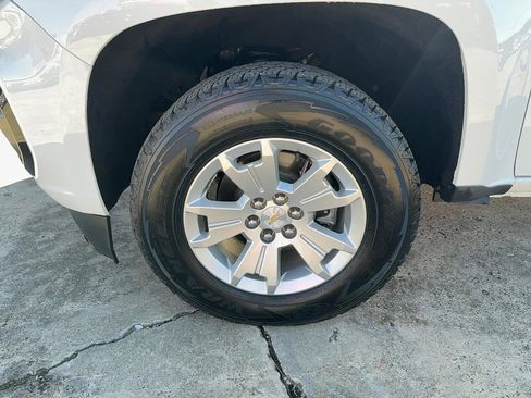 Used 2021 Chevrolet Colorado LT w/ Fleet Safety Package image 9