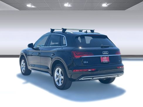 Certified 2023 Audi Q5 Premium w/ Convenience Package AWD/4WD image 3