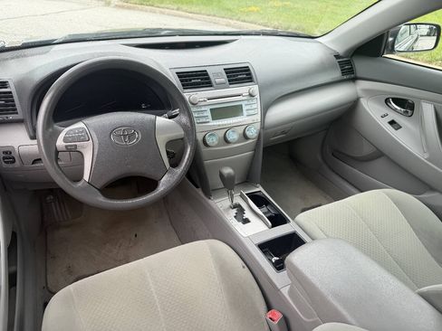 Used 2007 Toyota Camry LE FWD image 9
