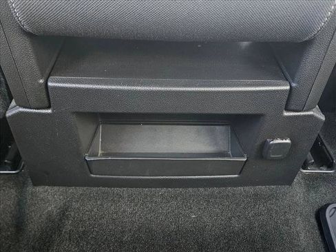 Used 2015 Chevrolet Silverado 2500 LT w/ LT Convenience Package image 16