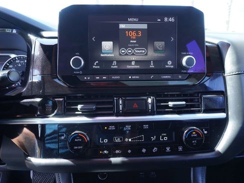 Certified 2025 Nissan Pathfinder SV AWD/4WD image 19