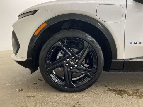 Used 2024 Chevrolet Equinox EV RS image 12